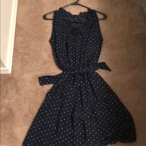 Gap dress. Clinched waist